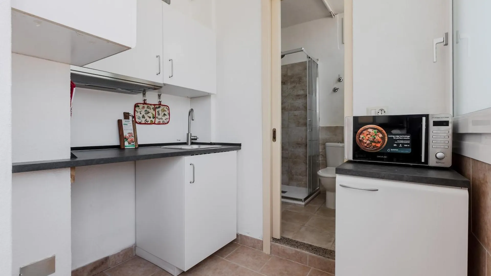 Sisters Home And Suite! Quartu SantʼElena Apartment