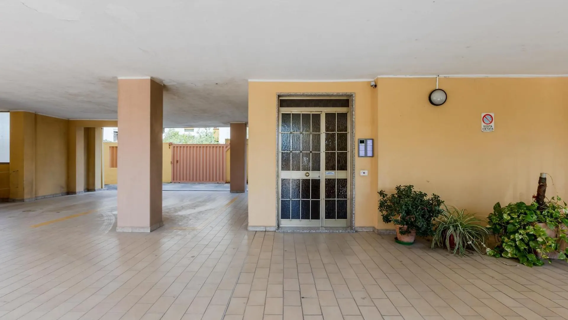 Sisters Home And Suite! Quartu SantʼElena 0*,  Italien