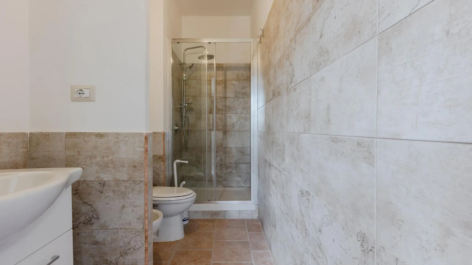 Sisters Home And Suite! Quartu SantʼElena Apartment