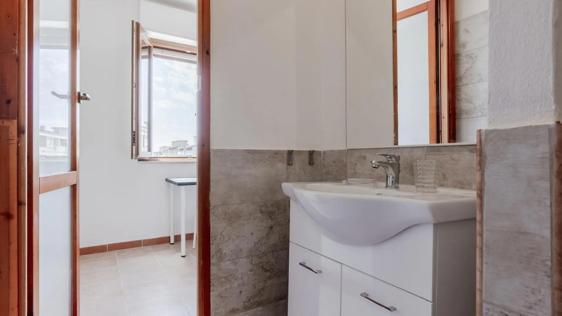 Sisters Home And Suite! Quartu SantʼElena 0*,
